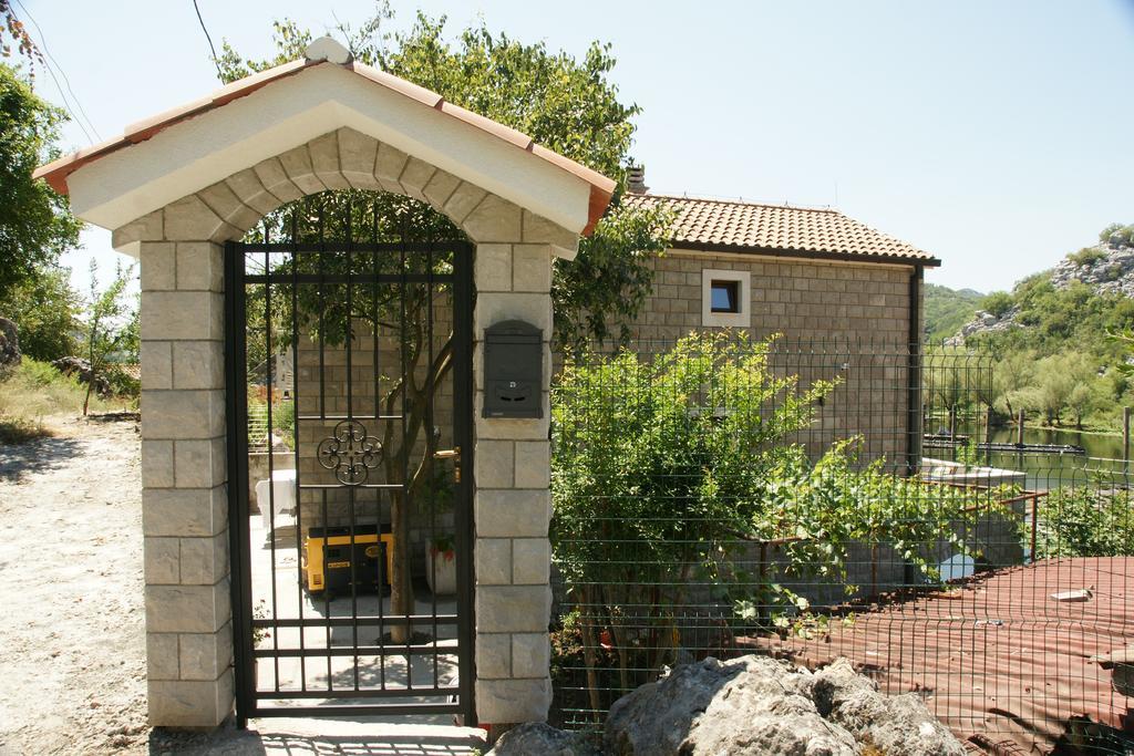 Paradise House Skadar Lake Karuc ภายนอก รูปภาพ